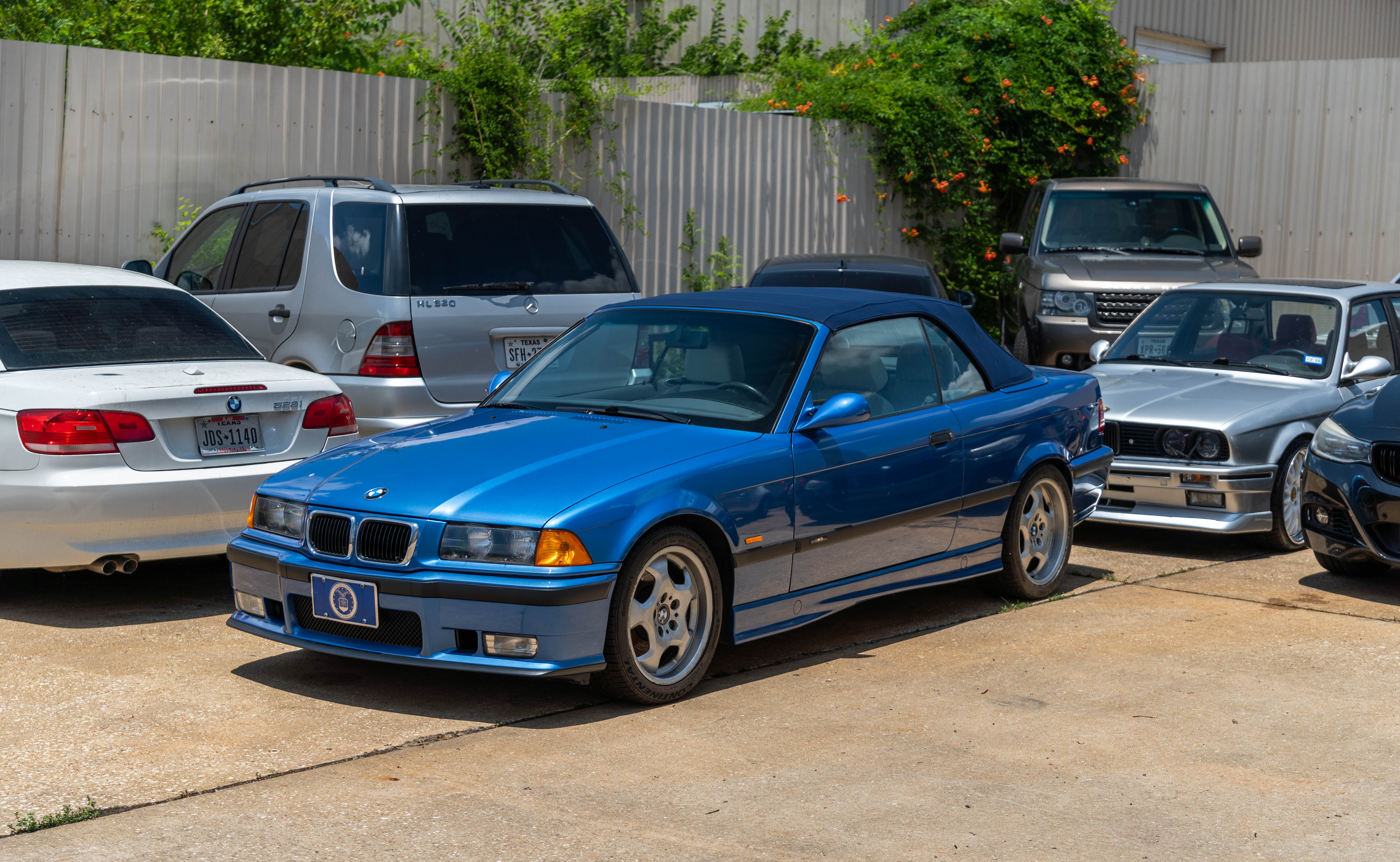 BMW E36 M3 third quarter front